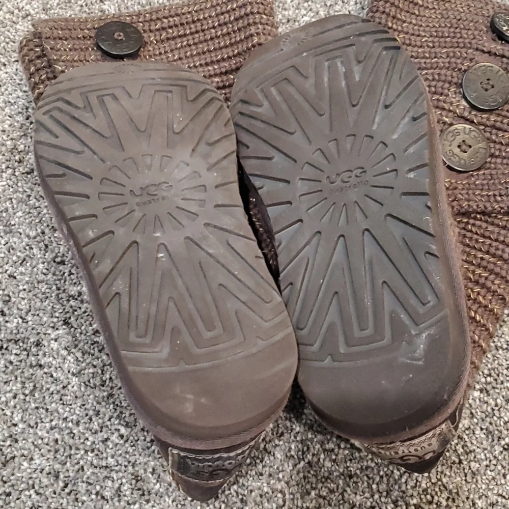 Ugg Classic Cardi 1876 Sweater Knit boots shoes 3 button sz 6